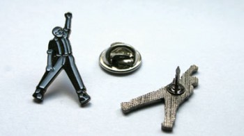 LAST RESORT SKINHEAD METALPIN