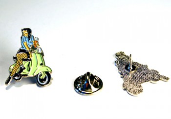 SCOOTERGIRL PIN