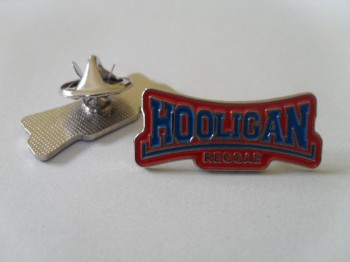 HOOLIGAN REGGAE PIN red