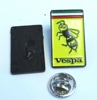 VESPA WASP EMBLEM PIN