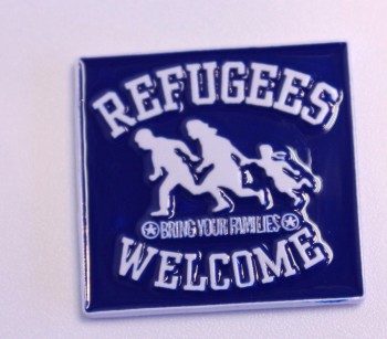 REFUGEES WELCOME BLAU MAGNET