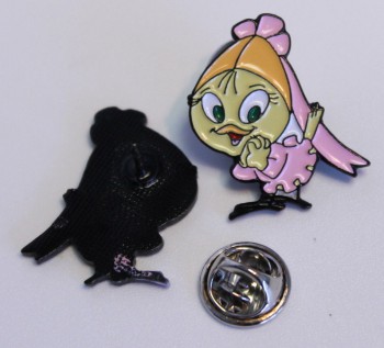 PRISCILLA (CALIMERO) PIN